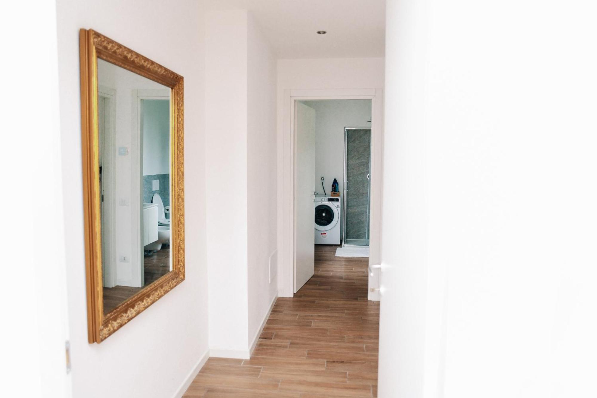 Lora Diamond Suite ,Free Parking, Self Check In,3 Como Eksteriør bilde