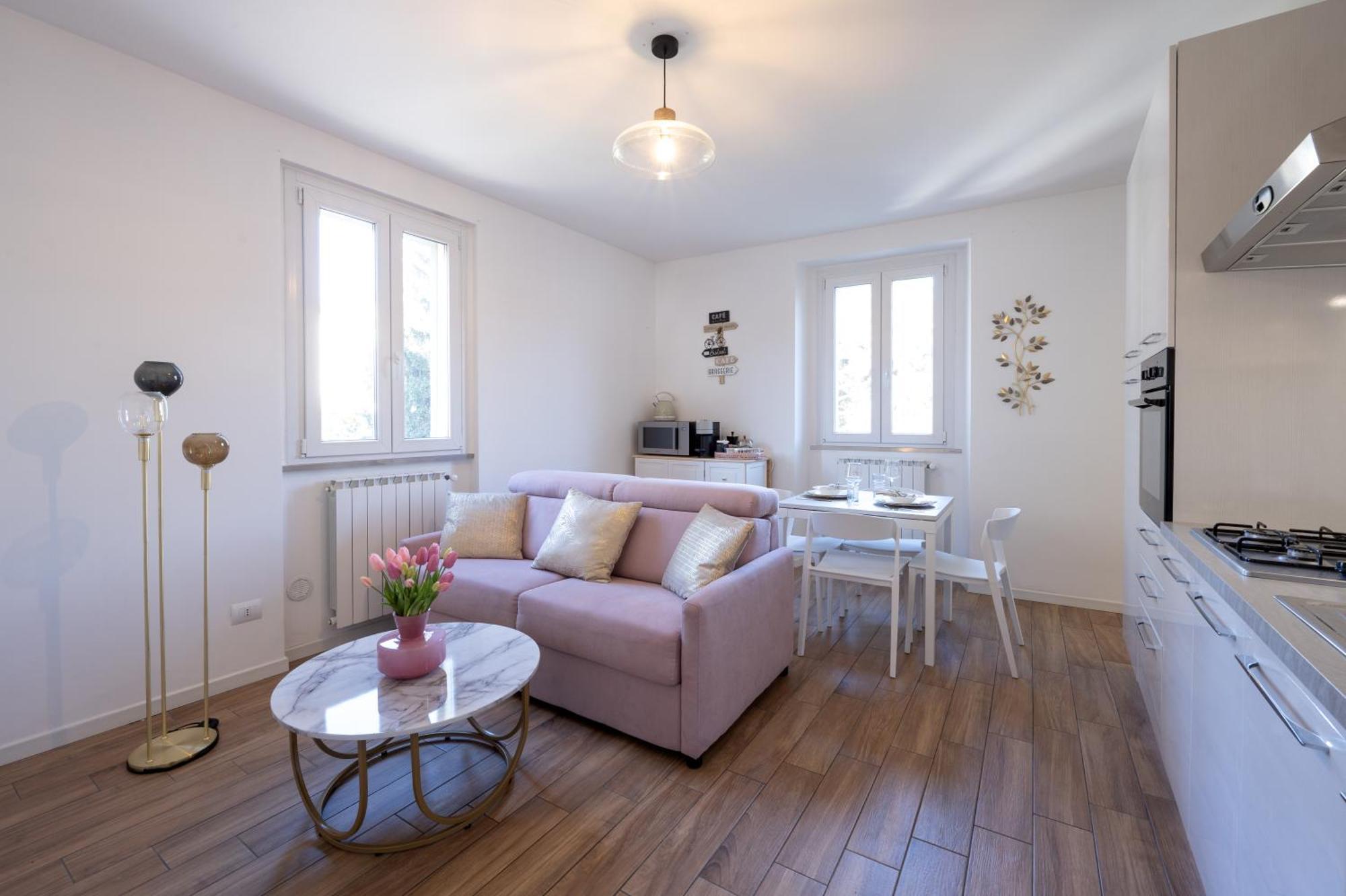 Lora Diamond Suite ,Free Parking, Self Check In,3 Como Eksteriør bilde