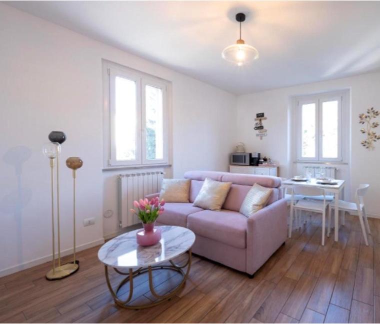 Lora Diamond Suite ,Free Parking, Self Check In,3 Como Eksteriør bilde